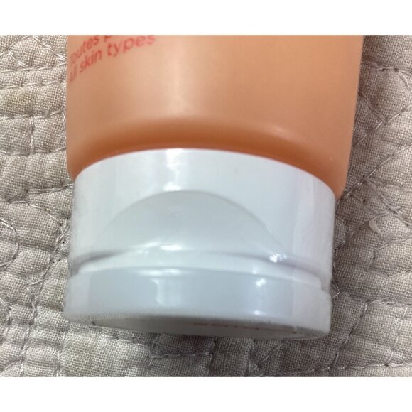 Set of 2 Clarins One-Step Gentle Exfoliating Cleanser Golden Gentian 50ml*NWB - Picture 3 of 6
